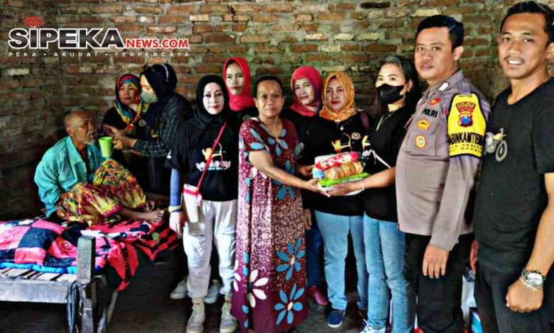 Pemdes Semare dan Relawan SGM Bersinergi dalam Bakti Sosial, Bantu Mbah Iksan yang Menderita Stroke