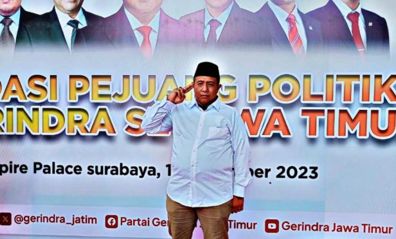 Andri Ashariyanto; Mengurai Utas Keadilan untuk PKL di Kediri.