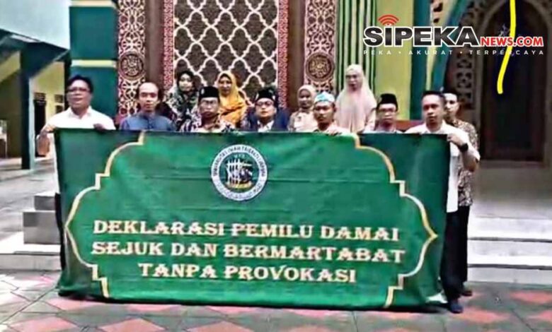 Jajaran Rektorat dan Civitas Akademika Universitas Islam Tribakti Deklarasikan Pemilu Damai