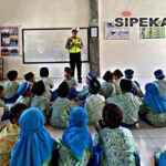 Kunjungan Kanit Kamsel ke TK Kusuma Mulia Biro untuk Program Panggung Boneka Semeru