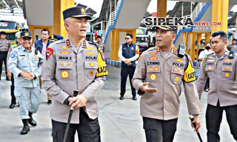 Kapolda Jawa Timur Cek Kesiapan Layanan Mudik di Terminal Purabaya