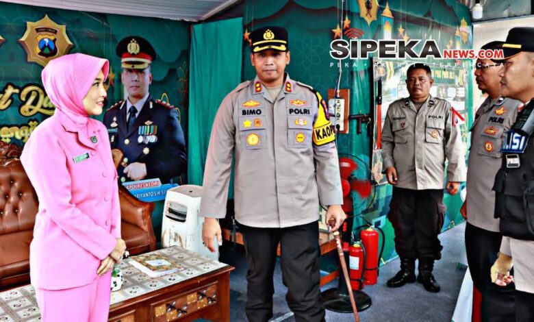 Kapolres Kediri dan Ketua Bhayangkari Tinjau Pospam Mudik Lebaran
